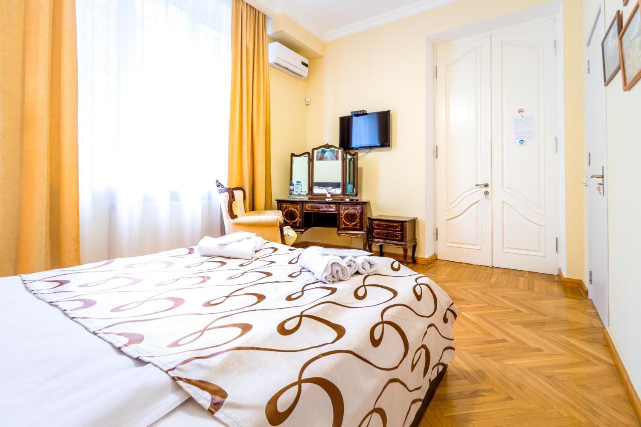 V Park Hotel Tbilisi Exterior foto